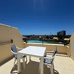 The House Of Nonni Ventura - Beachfront, Ocean View, Wi-fi, Aircon, Swimming Pool *