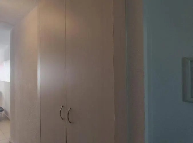 アパート The House Of Nonni Ventura - Beachfront, Ocean View, Wi-fi, Aircon, Swimming Pool