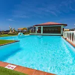 Apartment The House Of Nonni Ventura - Beachfront, Ocean View, Wi-fi, Aircon, Swimming Pool