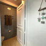 Apartament The House Of Nonni Ventura - Beachfront, Ocean View, Wi-fi, Aircon, Swimming Pool *