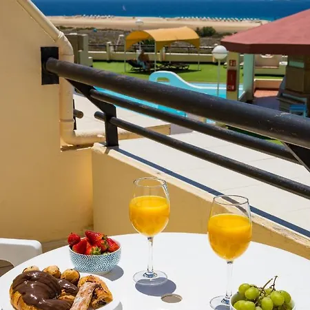 Apartamento The House Of Nonni Ventura - Beachfront, Ocean View, Wi-fi, Aircon, Swimming Pool *