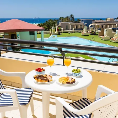 Apartamento The House Of Nonni Ventura - Beachfront, Ocean View, Wi-fi, Aircon, Swimming Pool *