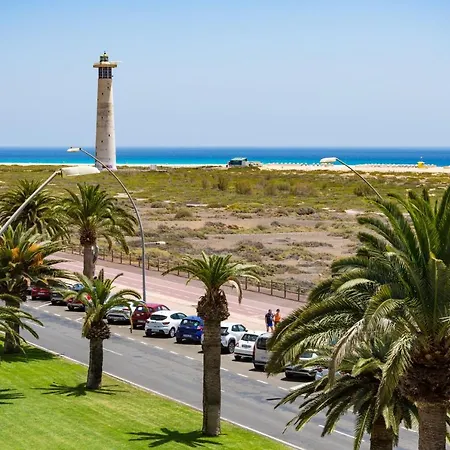 The House Of Nonni Ventura - Beachfront, Ocean View, Wi-fi, Aircon, Swimming Pool Apartamento
