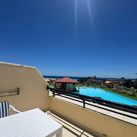 The House Of Nonni Ventura - Beachfront, Ocean View, Wi-fi, Aircon, Swimming Pool 莫罗德哈布雷