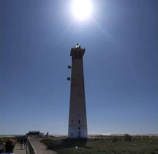 아파트 The House Of Nonni Ventura - Beachfront, Ocean View, Wi-fi, Aircon, Swimming Pool 모로델제블