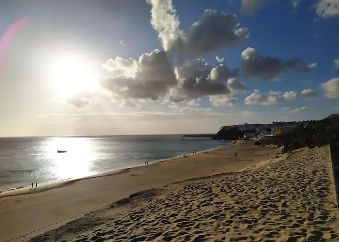 아파트 The House Of Nonni Ventura - Beachfront, Ocean View, Wi-fi, Aircon, Swimming Pool *