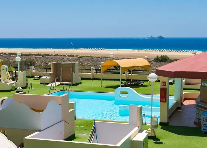 Apartment The House Of Nonni Ventura - Beachfront, Ocean View, Wi-fi, Aircon, Swimming Pool