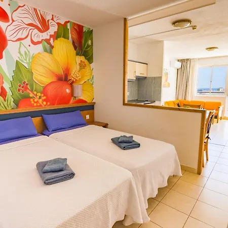 아파트 The House Of Nonni Ventura - Beachfront, Ocean View, Wi-fi, Aircon, Swimming Pool *